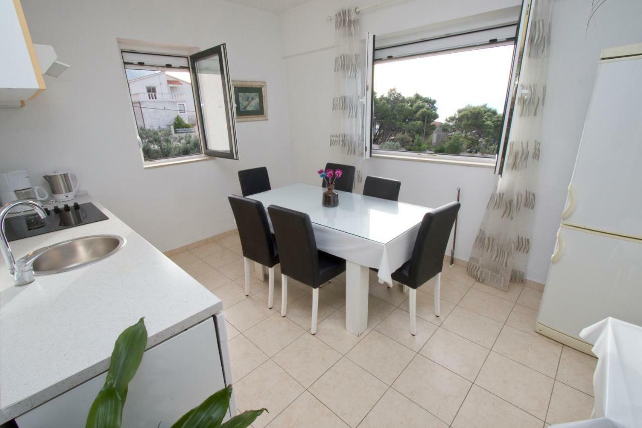 Apartment Glavina With Private Pool Makarska