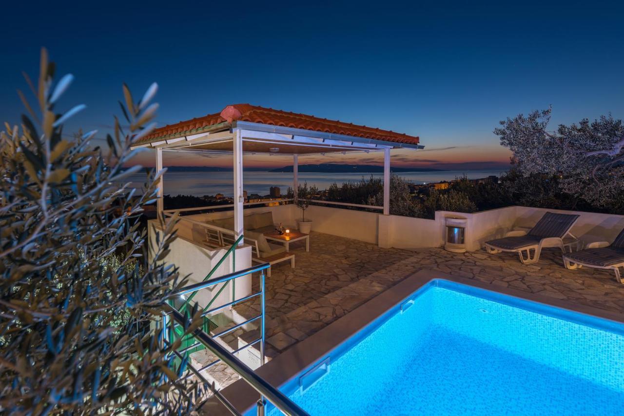 Glavina With Private Pool Makarska